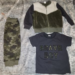 Grey/Camo Little Boys Outfit